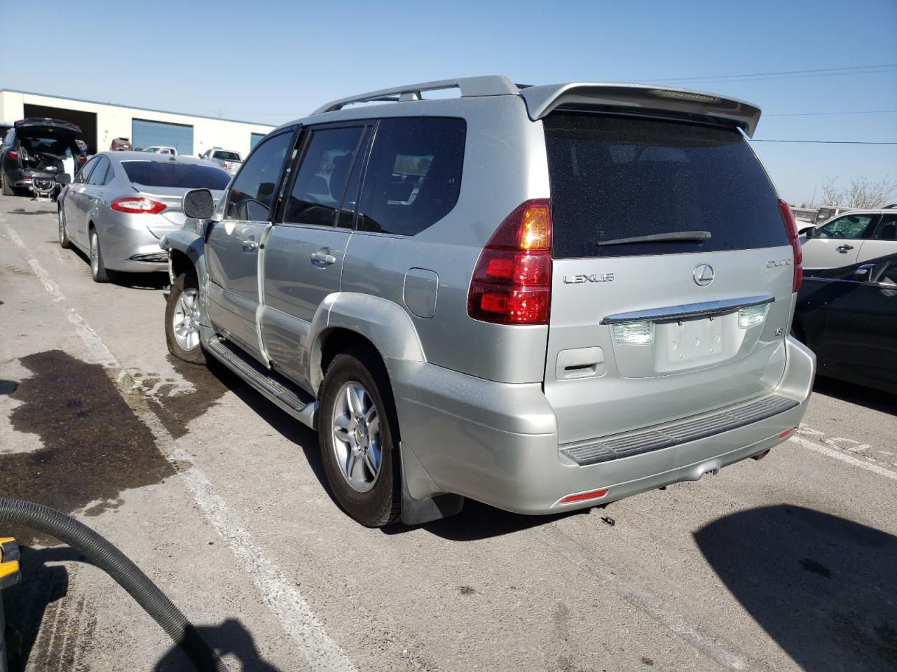 Photo 3 from auction – 2004 LEXUS GX 470 with VIN JTJBT20X840029886