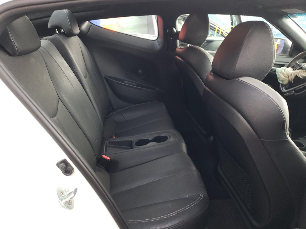 Photo 6 from auction – 2016 HYUNDAI VELOSTER with VIN KMHTC6AE9GU297219