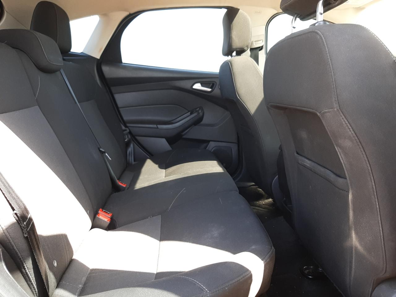Photo 6 from auction – 2017 FORD FOCUS SEL with VIN 1FADP3M21HL303976