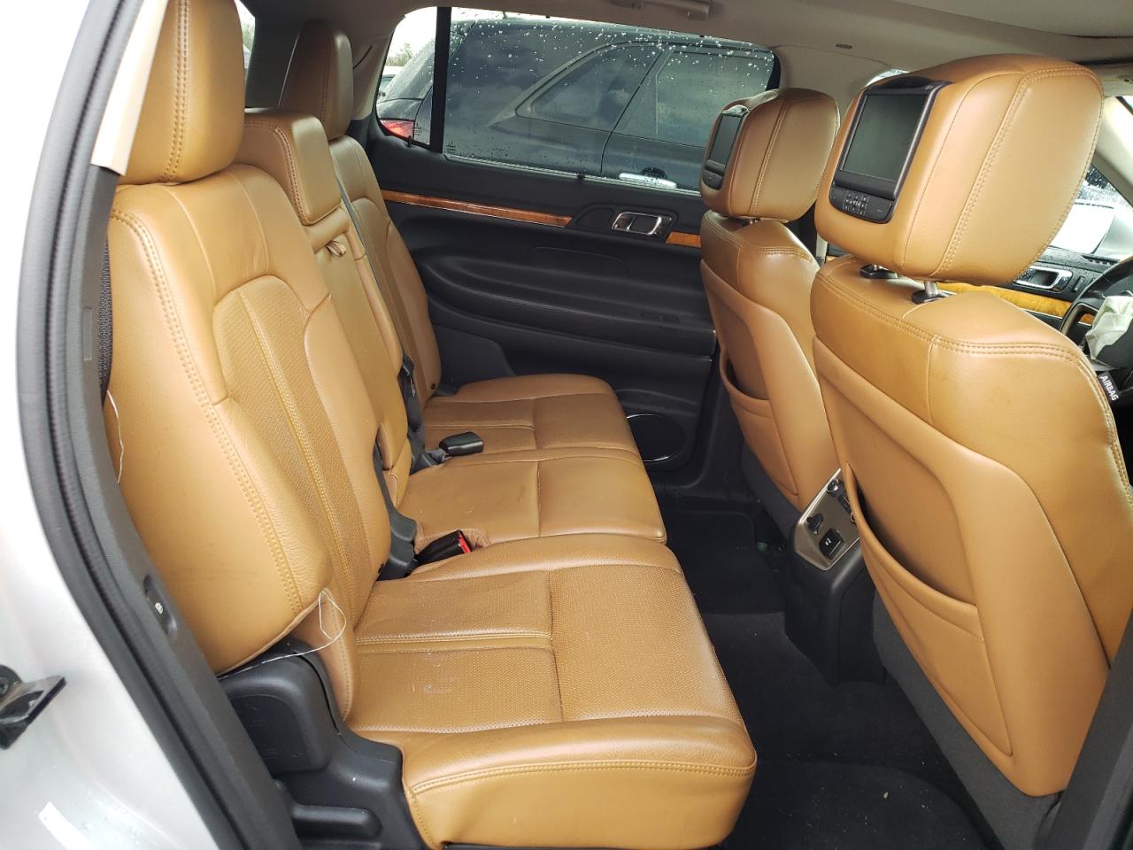 Photo 6 from auction – 2012 LINCOLN MKT with VIN 2LMHJ5AT5CBL50006