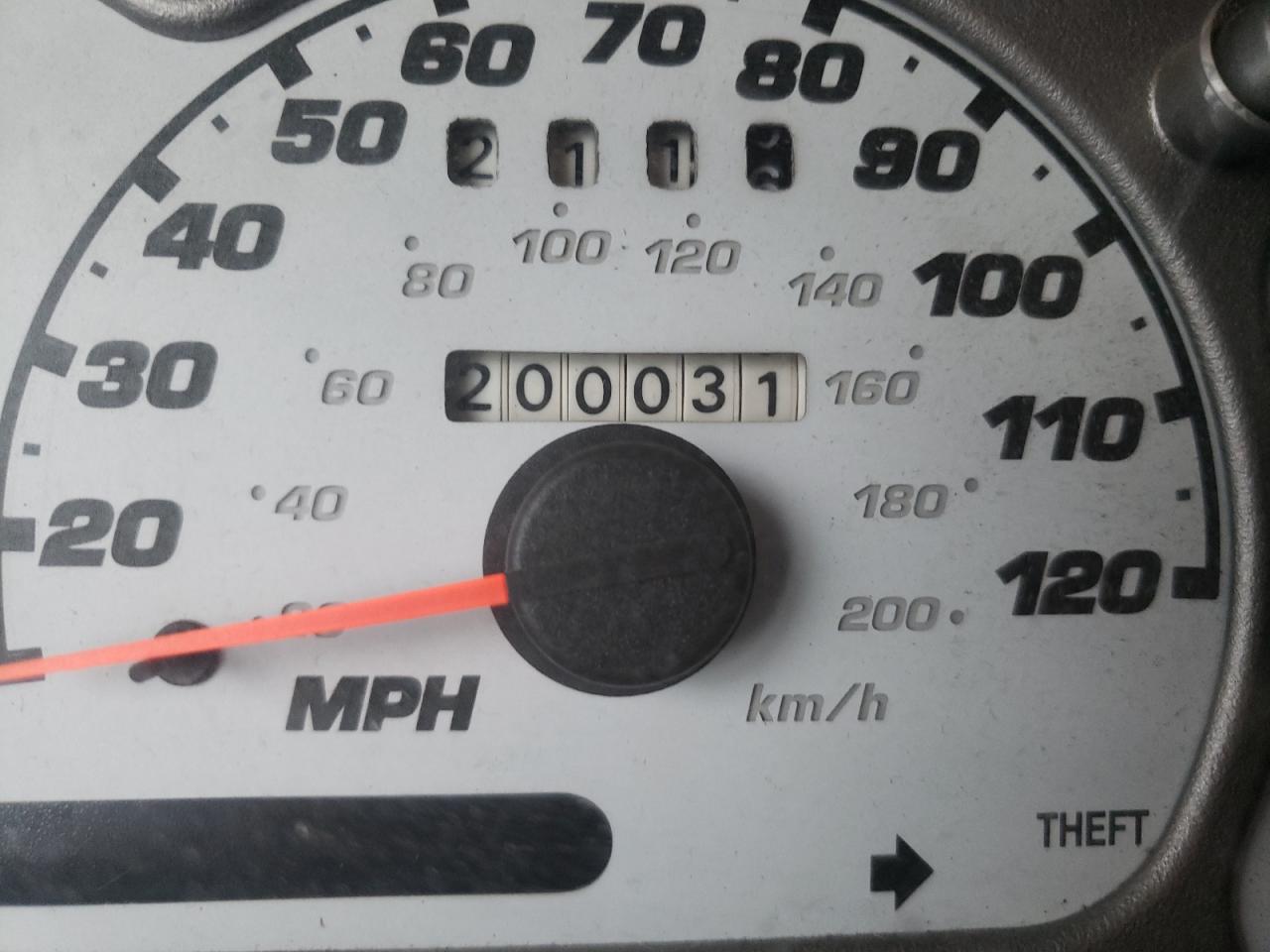 Photo 8 from auction – 2002 FORD EXPLORER S with VIN 1FMZU77E22UC98323