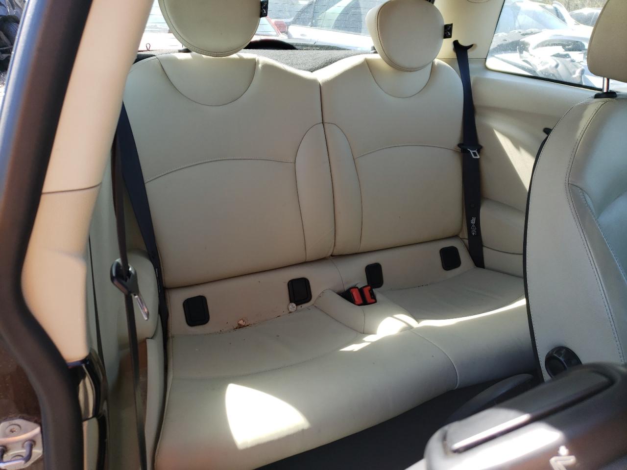 Photo 6 from auction – 2011 MINI COOPER S with VIN WMWSV3C56BTY14705