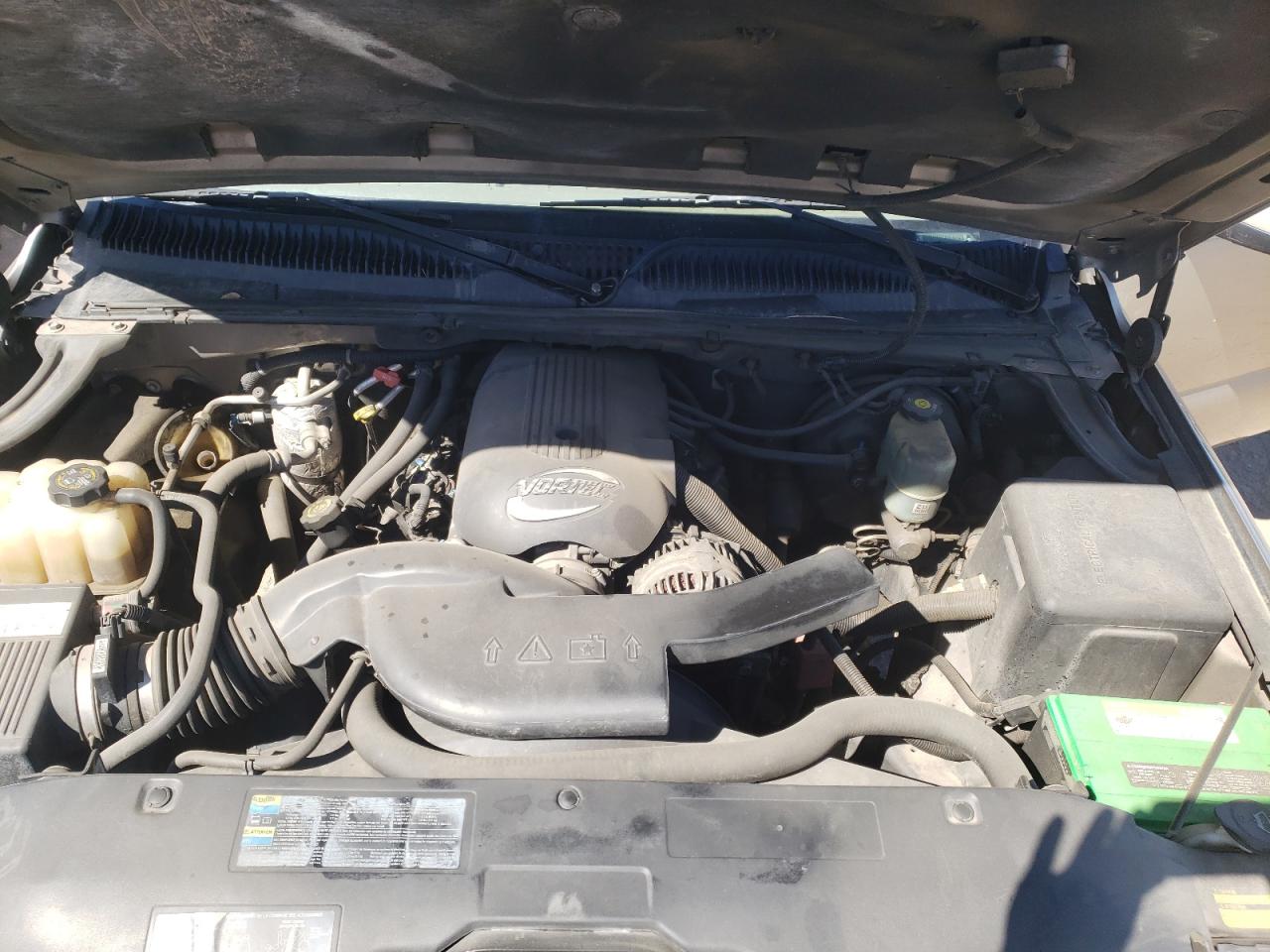 Photo 7 from auction – 2002 CHEVROLET SUBURBAN K with VIN 3GNFK16Z02G245578