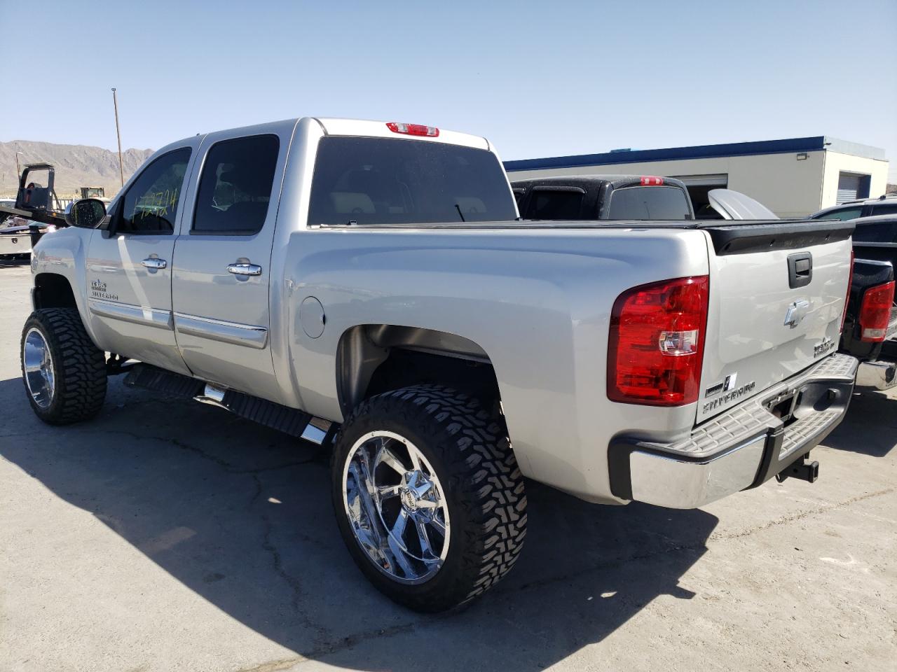 Photo 3 from auction – 2010 CHEVROLET SILVERADO with VIN 3GCRCSE08AG142175