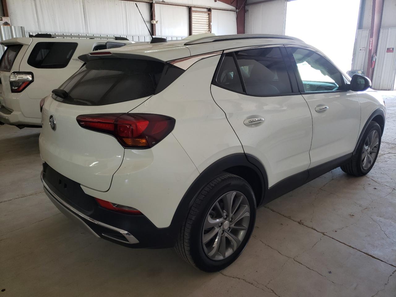 Photo 4 from auction – 2020 BUICK ENCORE GX with VIN KL4MMFSL4LB105613