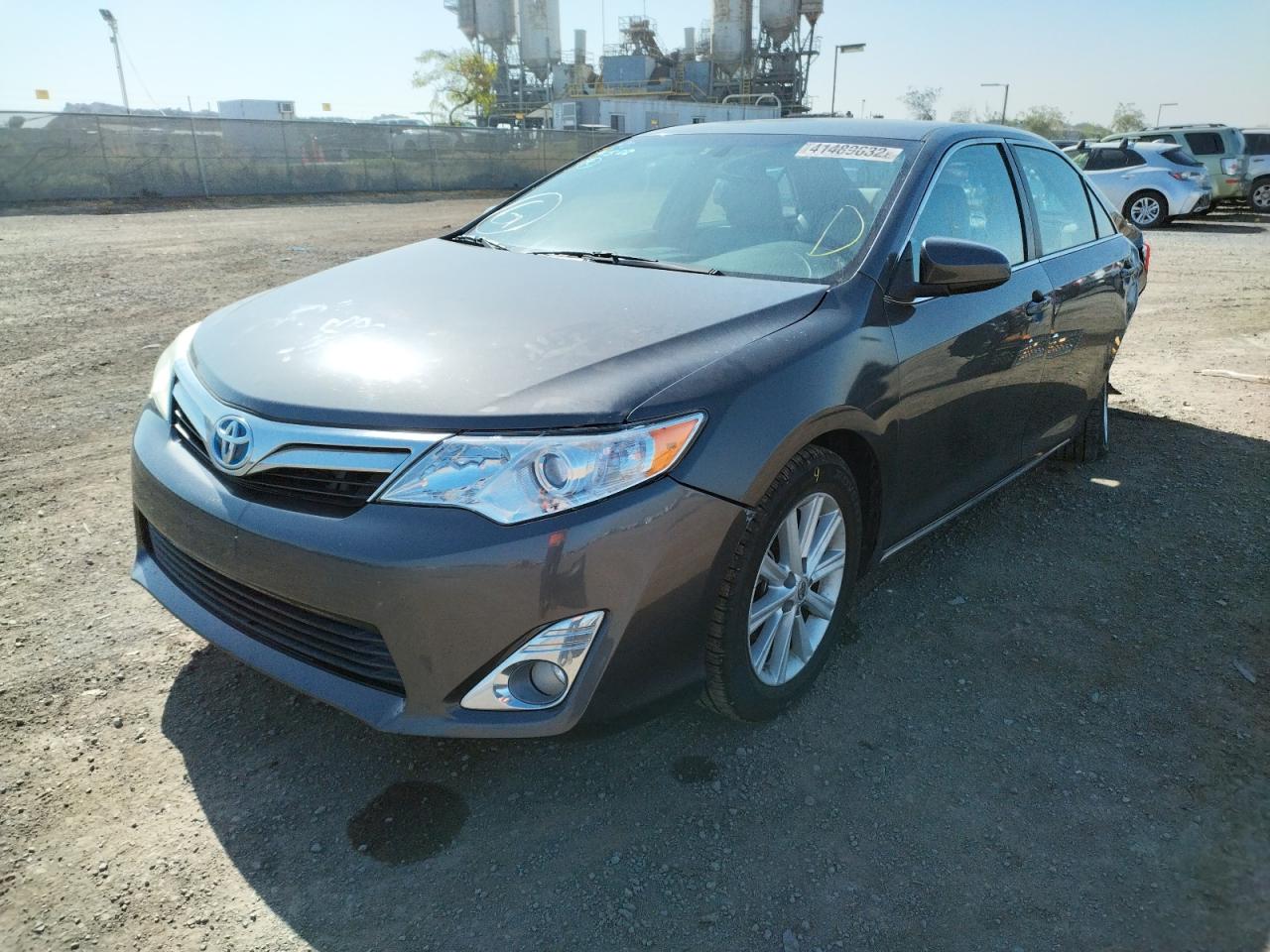 Photo 2 from auction – 2012 TOYOTA CAMRY HYBR with VIN 4T1BD1FK0CU020690