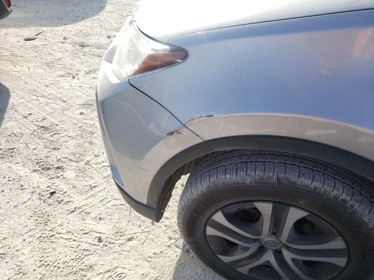 Photo 9 from auction – 2016 TOYOTA RAV4 LE with VIN 2T3ZFREV6GW296520