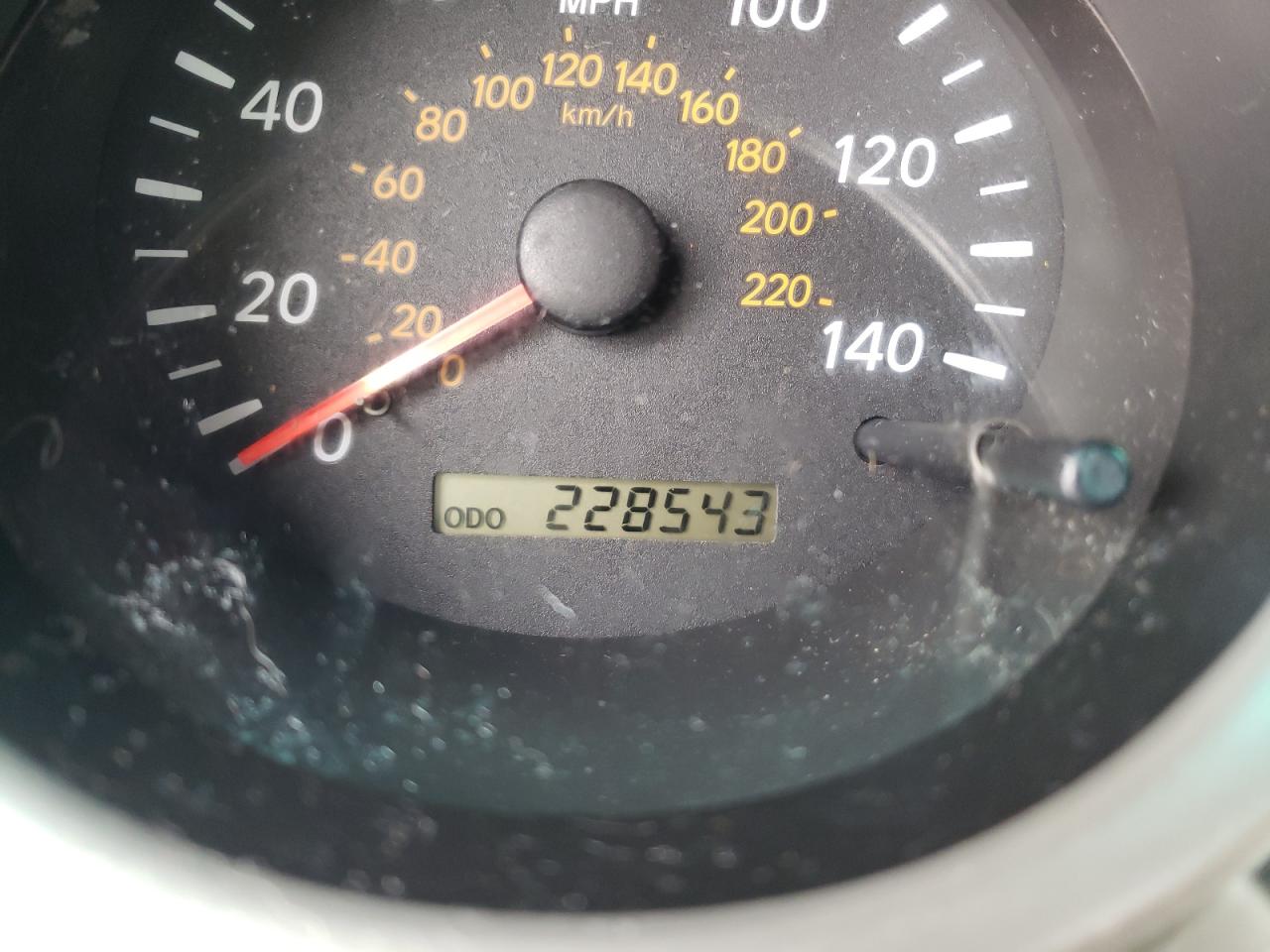 Photo 8 from auction – 2004 TOYOTA HIGHLANDER with VIN JTEGP21A740021507