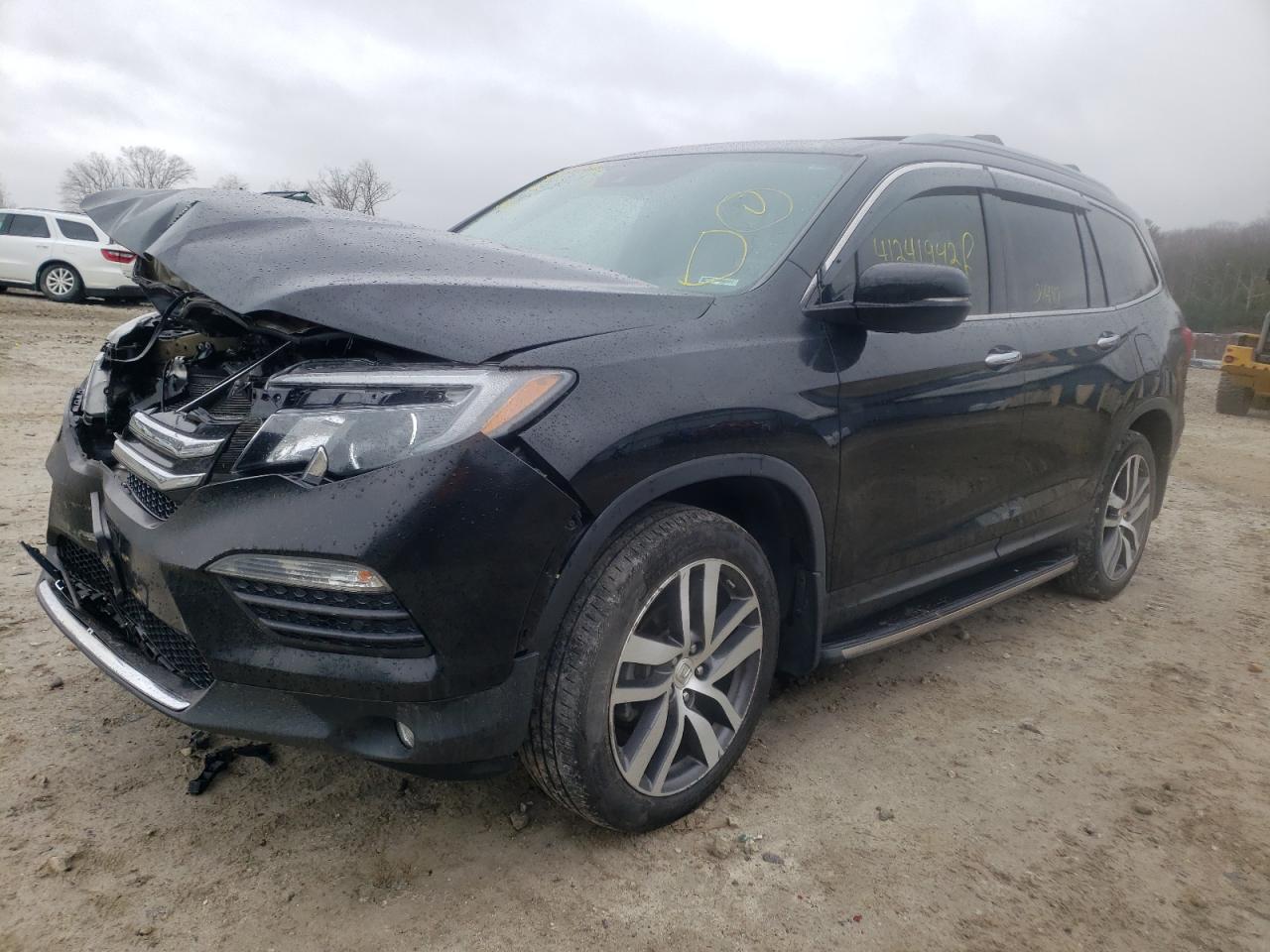 Photo 2 from auction – 2017 HONDA PILOT ELIT with VIN 5FNYF6H00HB086352