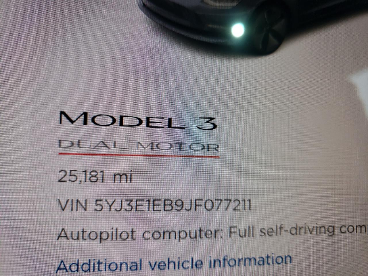 Photo 8 from auction – 2018 TESLA MODEL 3 with VIN 5YJ3E1EB9JF077211