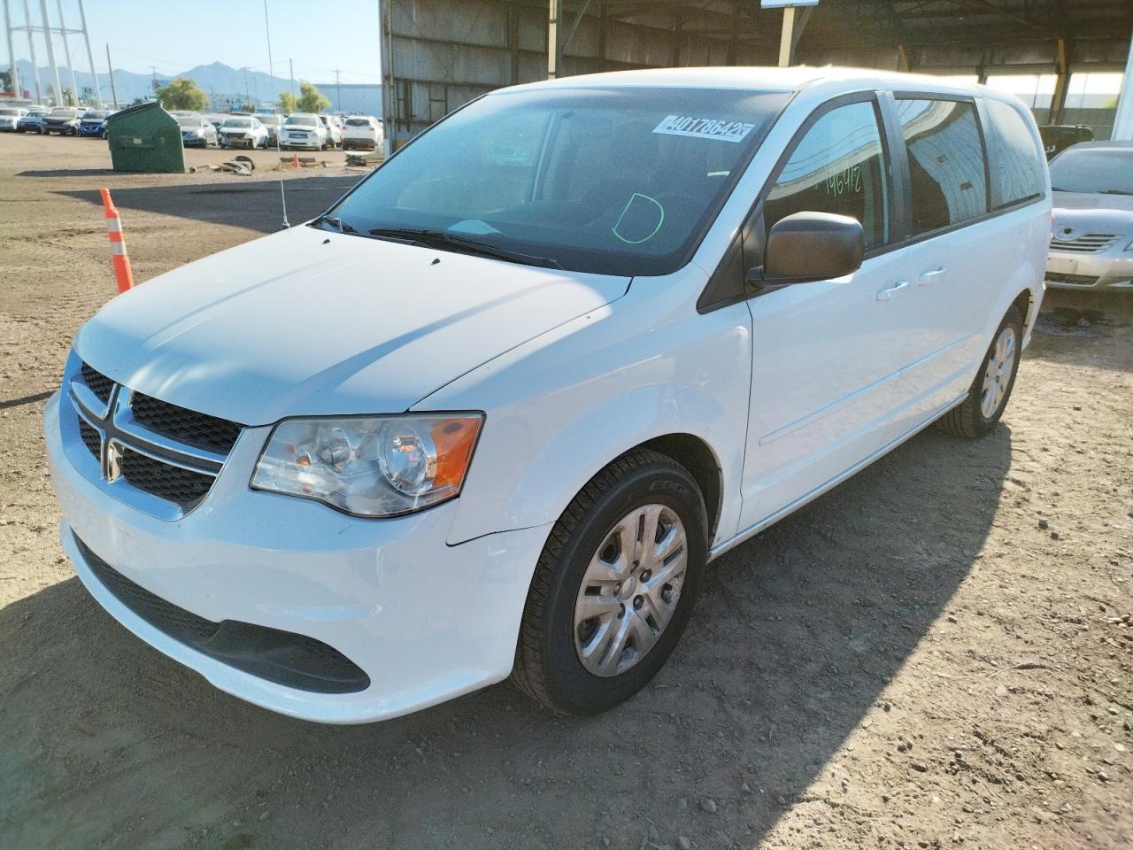 Photo 2 from auction – 2014 DODGE GRAND CARA with VIN 2C4RDGBG4ER327433
