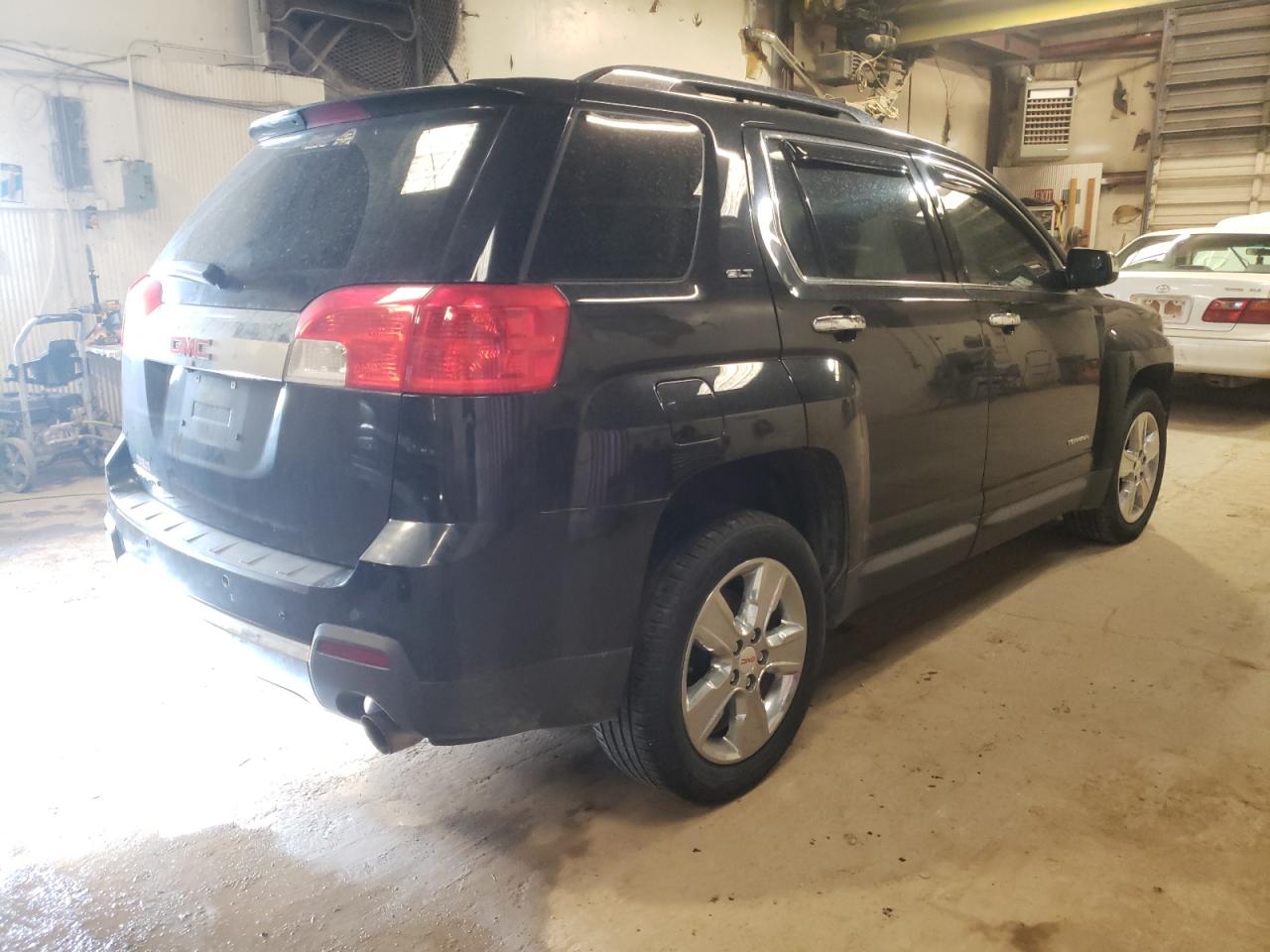 Photo 4 from auction – 2015 GMC TERRAIN SL with VIN 2GKFLTE30F6141385