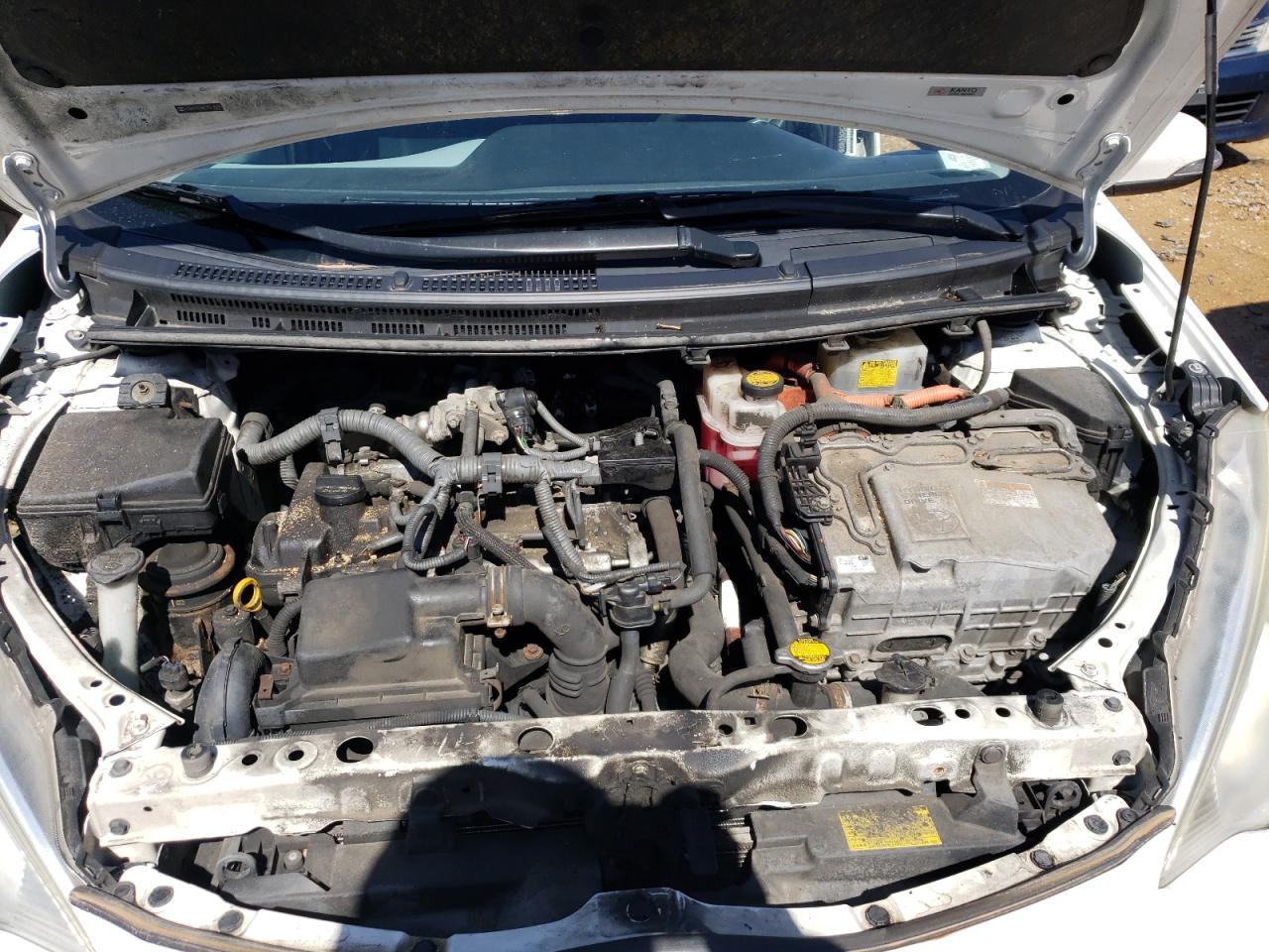 Photo 7 from auction – 2012 TOYOTA PRIUS C with VIN JTDKDTB36C1514908