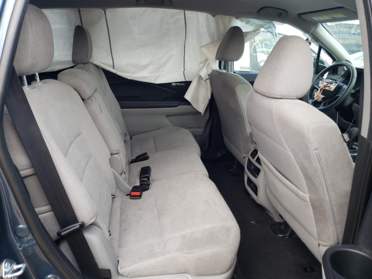 Photo 6 from auction – 2019 HONDA PILOT LX with VIN 5FNYF5H14KB009770