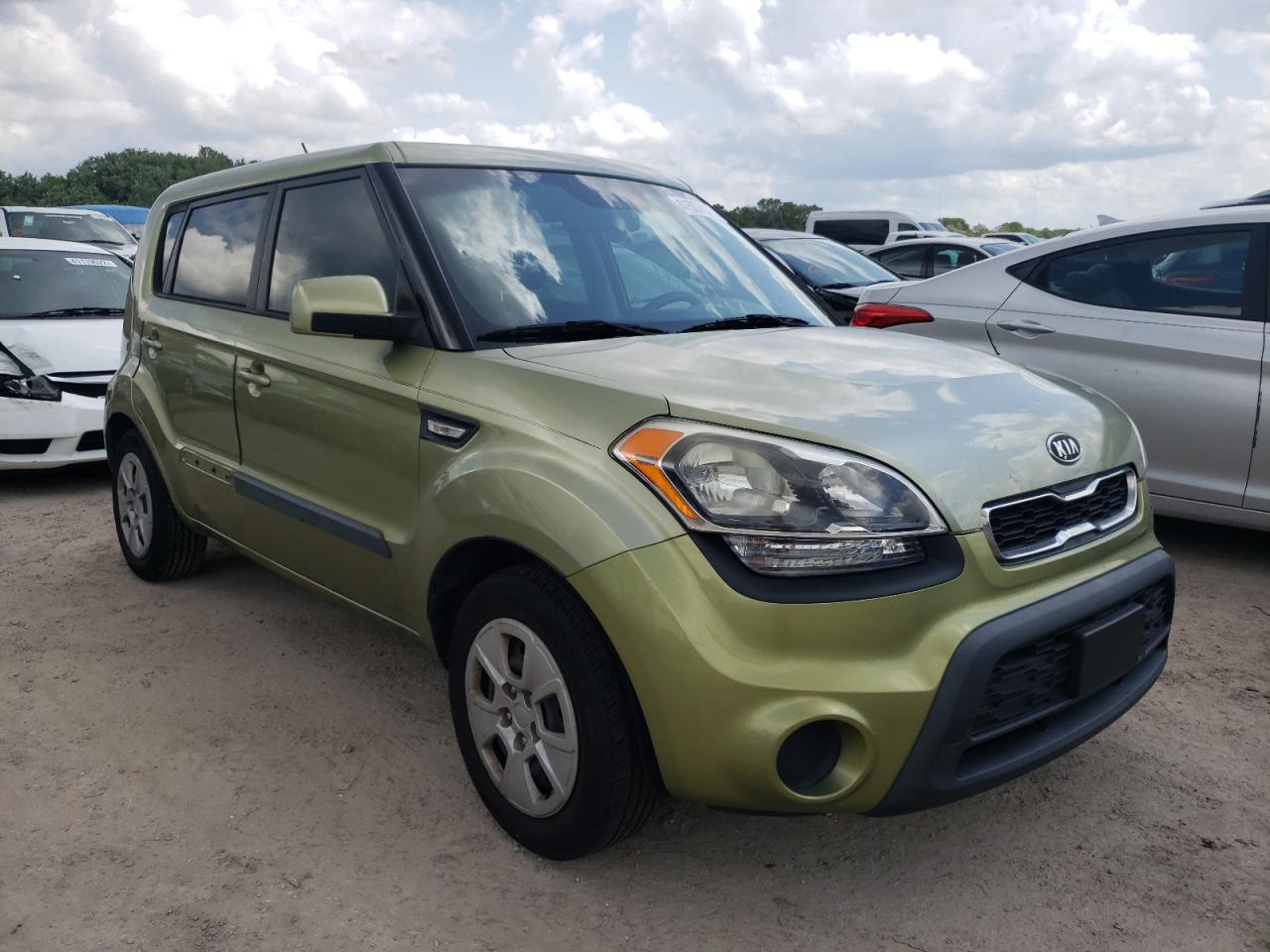 KIA SOUL 2012 with VIN KNDJT2A58C7376216 - Photo from auction