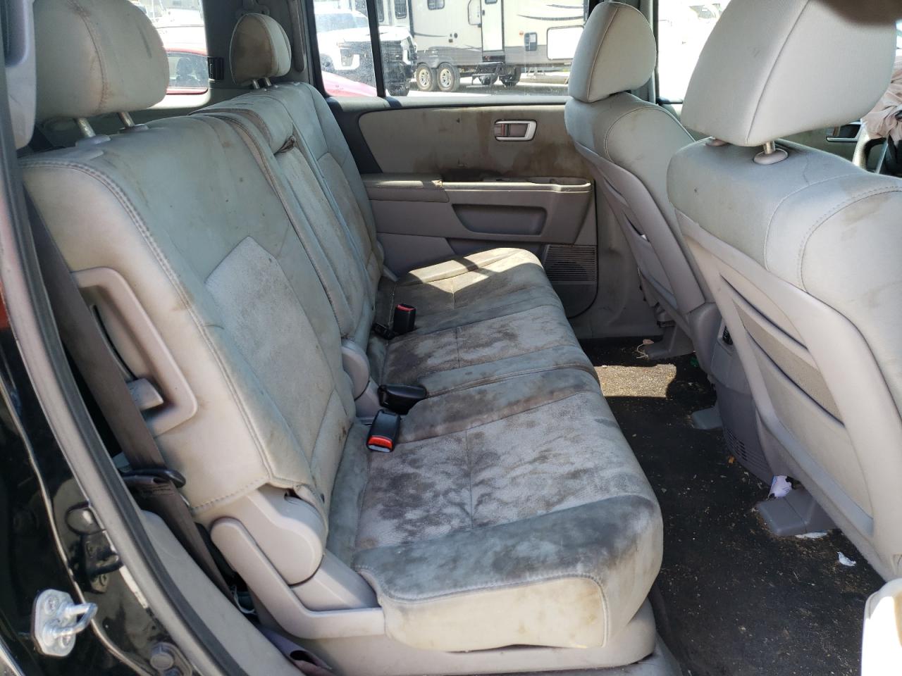 Photo 6 from auction – 2011 HONDA PILOT LX with VIN 5FNYF3H21BB008542
