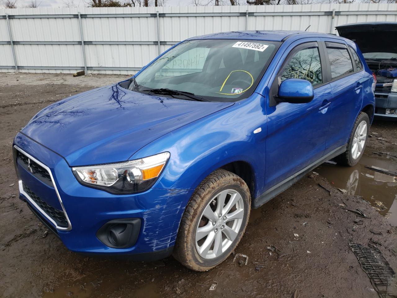 Photo 2 from auction – 2015 MITSUBISHI OUTLANDER with VIN 4A4AR3AU7FE050024