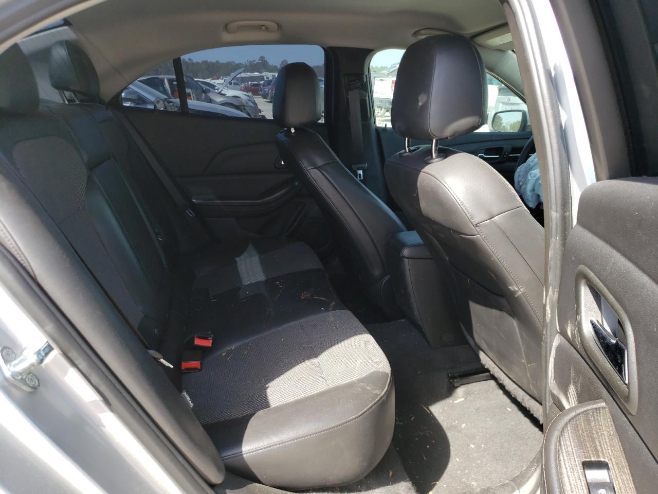 Photo 6 from auction – 2015 CHEVROLET MALIBU 1LT with VIN 1G11C5SL2FF310049