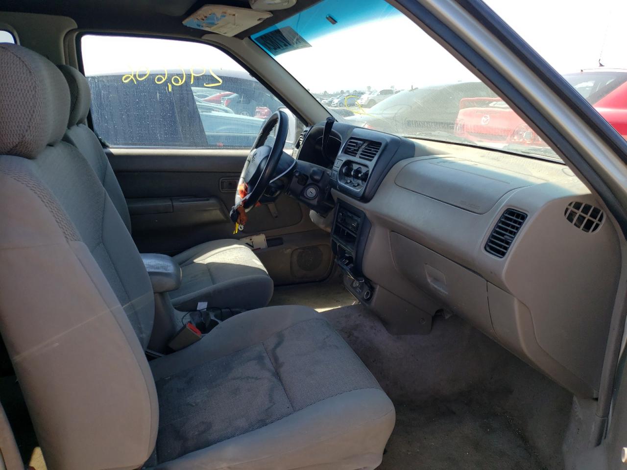 Photo 5 from auction – 2001 NISSAN FRONTIER K with VIN 1N6DD26S91C314429