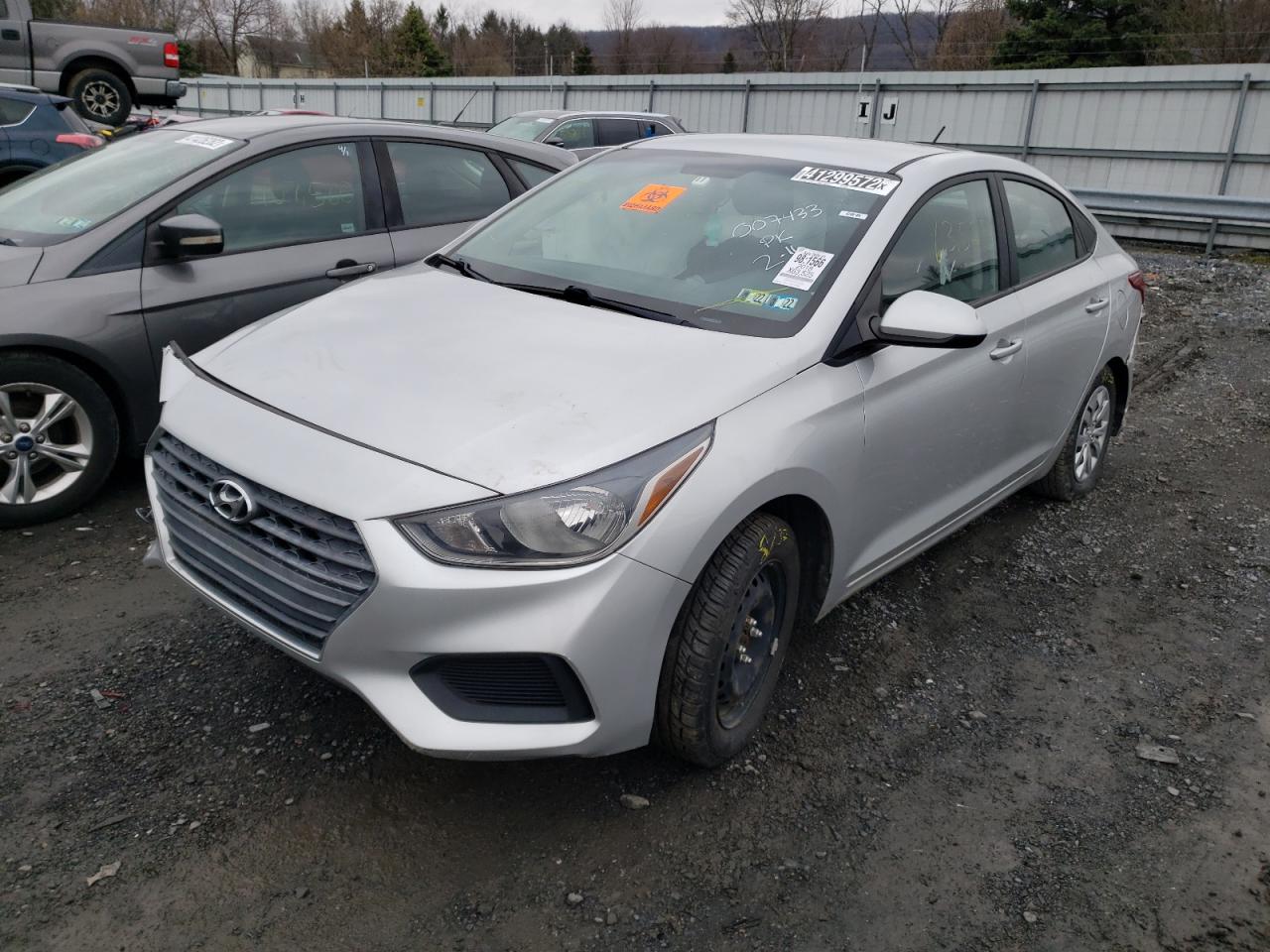 Photo 2 from auction – 2018 HYUNDAI ACCENT SE with VIN 3KPC24A39JE007433
