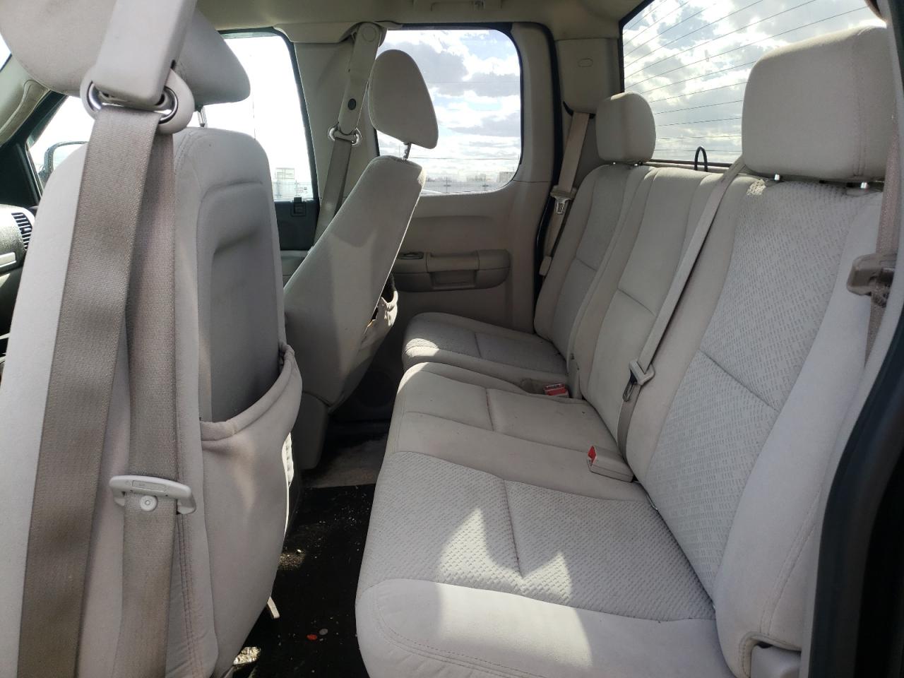 Photo 6 from auction – 2007 CHEVROLET SILVRK1500 with VIN 2GCEC19C971728673
