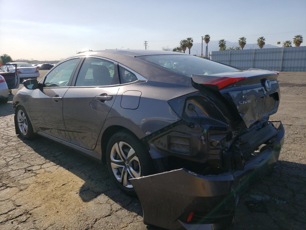 Photo 16 from auction – 2018 HONDA CIVIC LX with VIN 2HGFC2F54JH524489