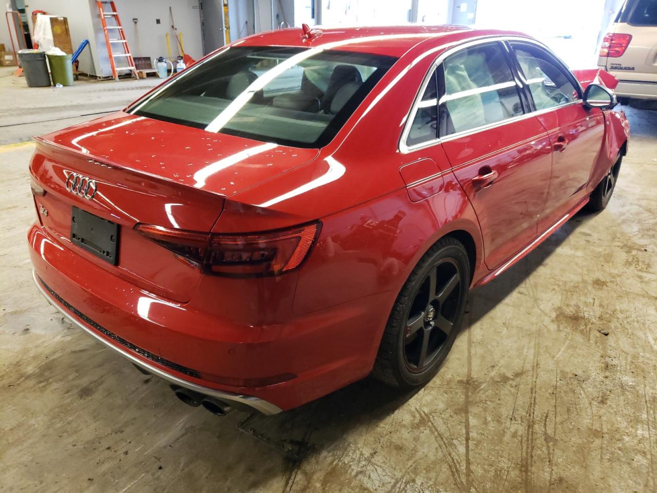 Photo 4 from auction – 2018 AUDI S4 PREMIUM with VIN WAUB4AF45JA003904