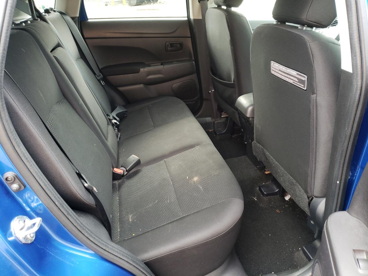 Фото 6 с аукциона – 2015 MITSUBISHI OUTLANDER с VIN 4A4AR3AU7FE050024