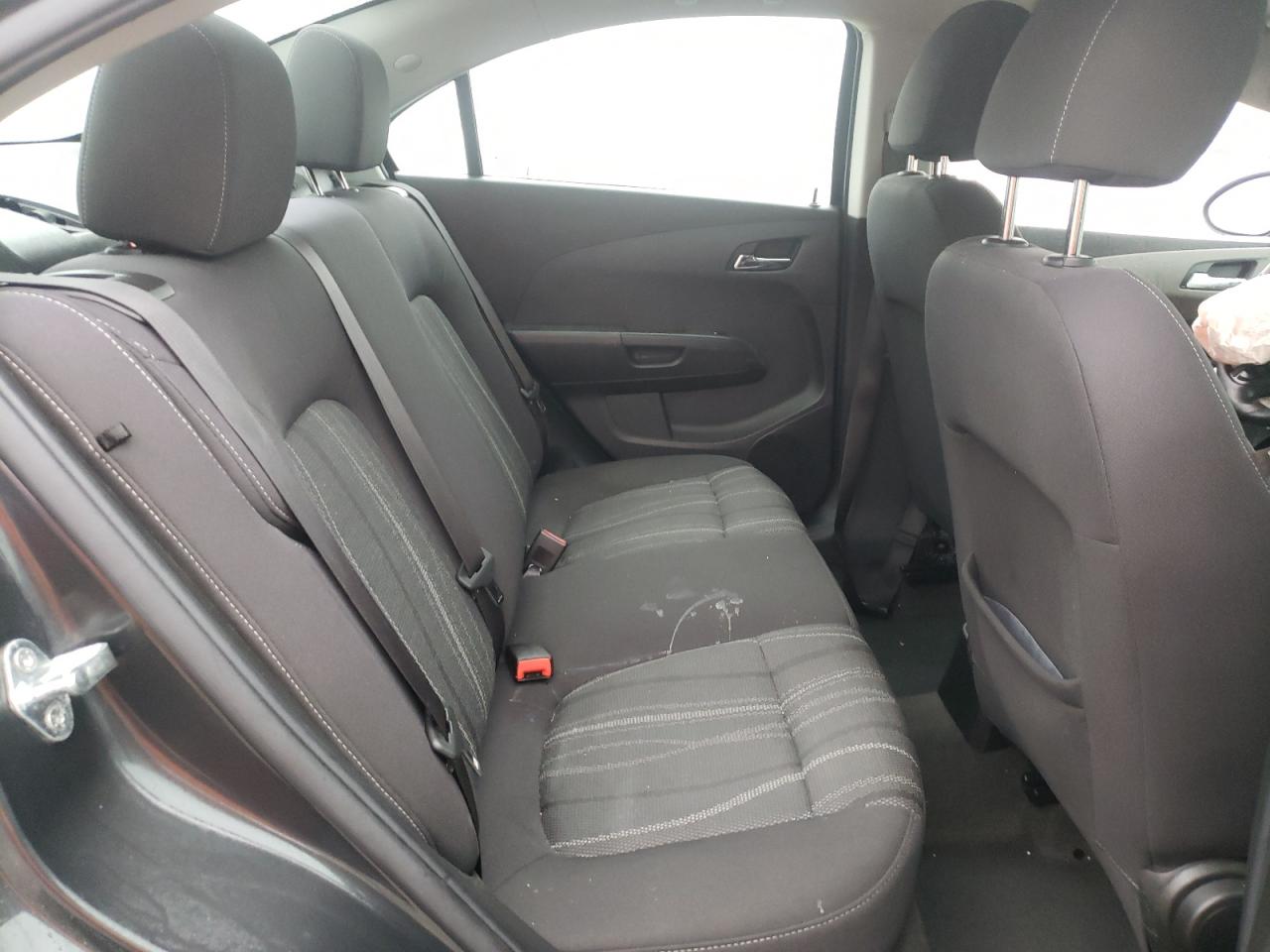 Photo 6 from auction – 2015 CHEVROLET SONIC LT with VIN 1G1JC5SH9F4171934