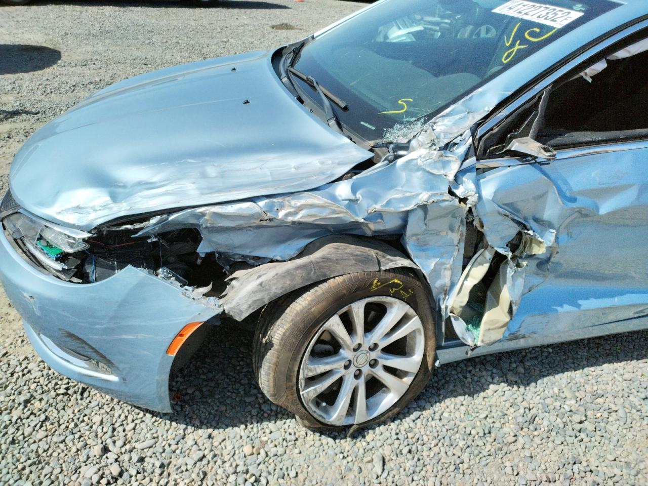 Photo 9 from auction – 2015 CHRYSLER 200 LIMITE with VIN 1C3CCCAB4FN646843
