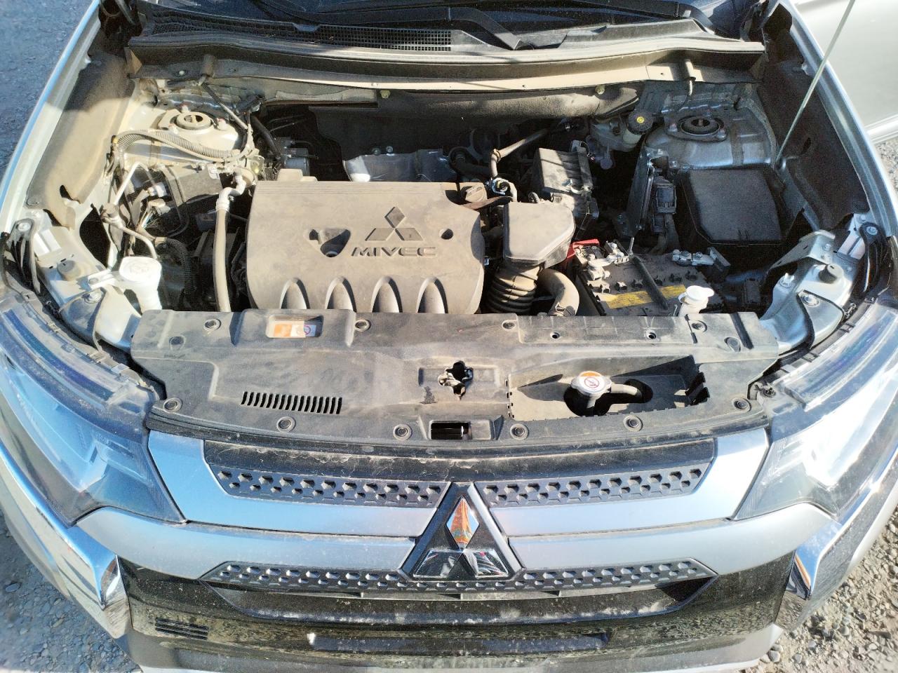 Photo 7 from auction – 2020 MITSUBISHI OUTLANDER with VIN JA4AZ3A36LZ035561
