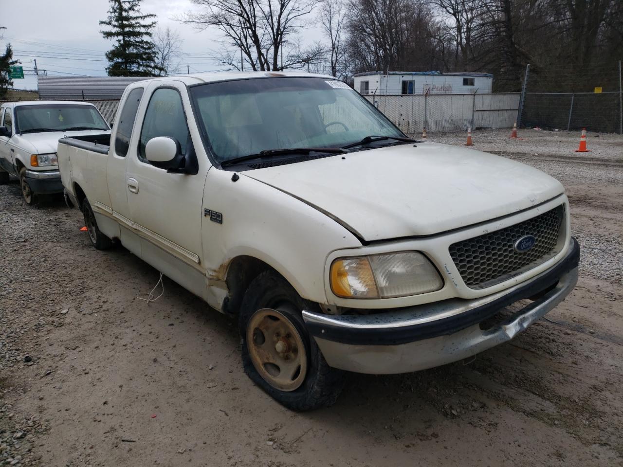 Photo 9 from auction – 1997 FORD F150 with VIN 1FTDX1723VKB38203