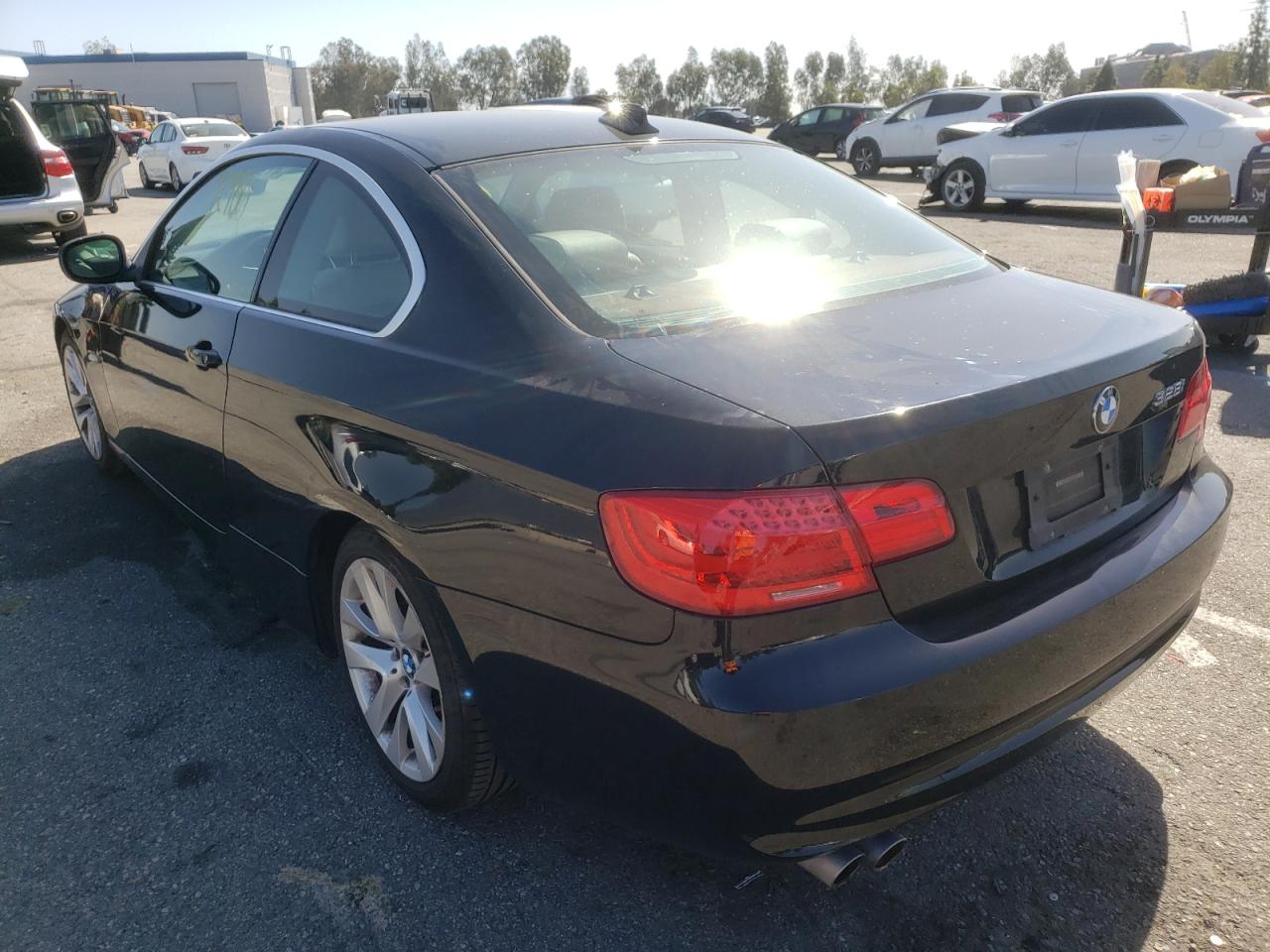 Photo 3 from auction – 2011 BMW 328 I SULE with VIN WBAKE5C53BE754642