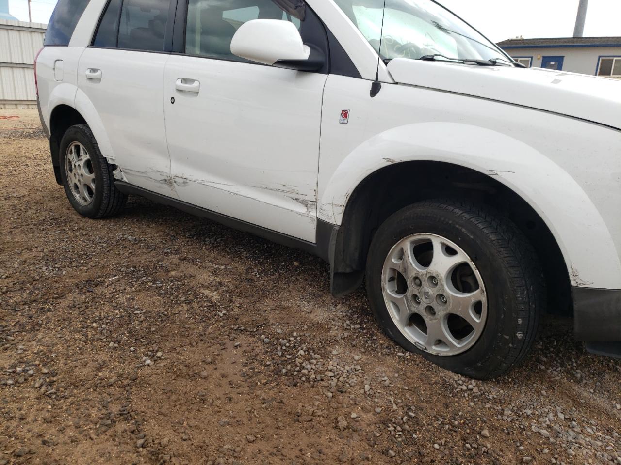 Photo 9 from auction – 2005 SATURN VUE with VIN 5GZCZ53465S801802