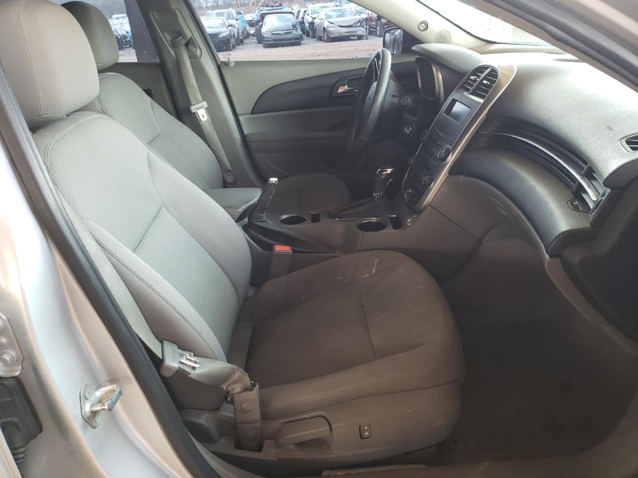 Zdjęcie 5 z aukcji – 2014 CHEVROLET MALIBU z VIN 1G11A5SL5EF281859