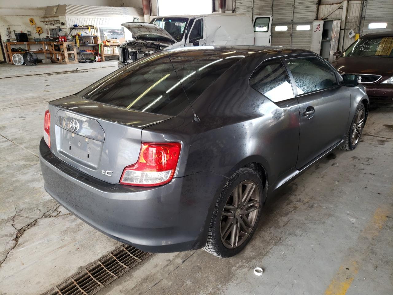 Photo 4 from auction – 2011 TOYOTA SCION TC with VIN JTKJF5C79B3010948