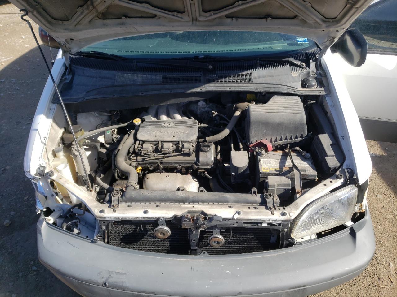 Photo 7 from auction – 2000 TOYOTA SIENNA LE with VIN 4T3ZF13C5YU280460