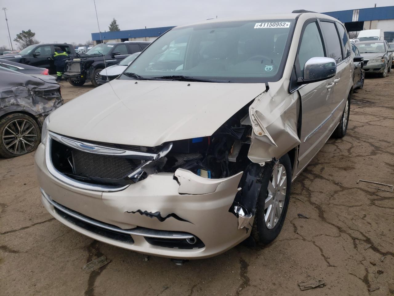 Photo 2 from auction – 2012 CHRYSLER TOWN & COU with VIN 2C4RC1CG5CR237199