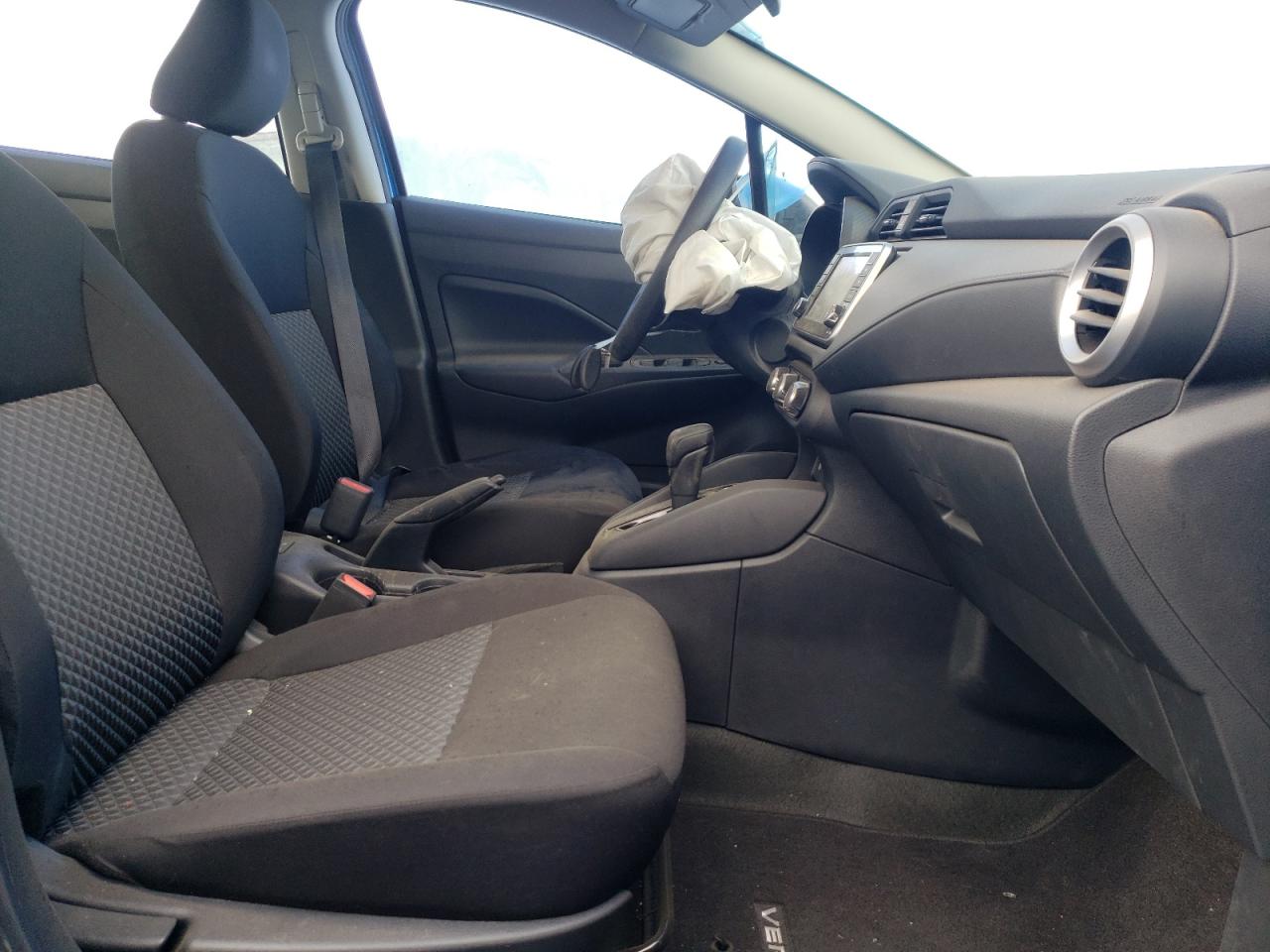 Photo 5 from auction – 2021 NISSAN VERSA S with VIN 3N1CN8DV7ML907603