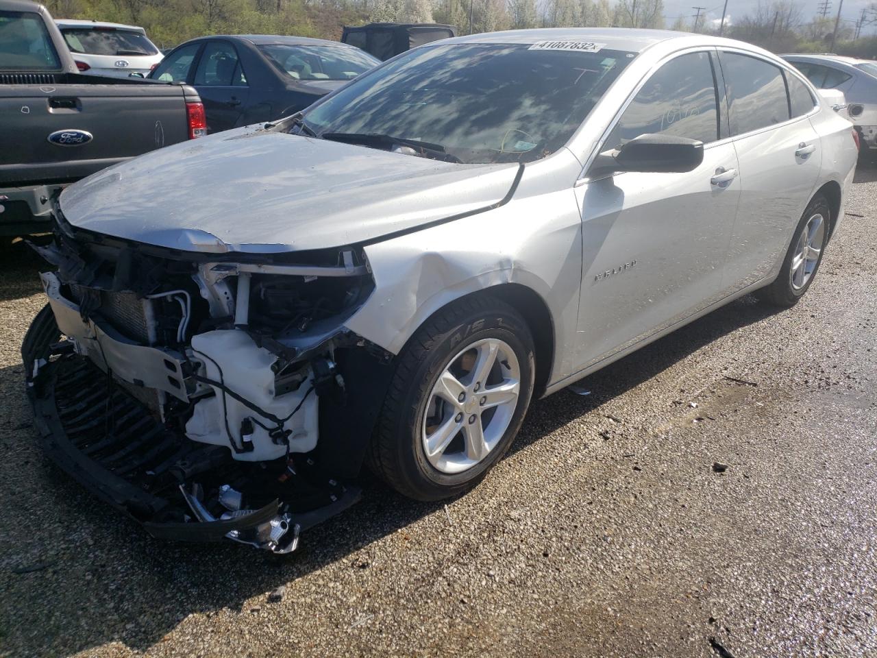 Photo 2 from auction – 2019 CHEVROLET MALIBU LS with VIN 1G1ZB5ST4KF110774