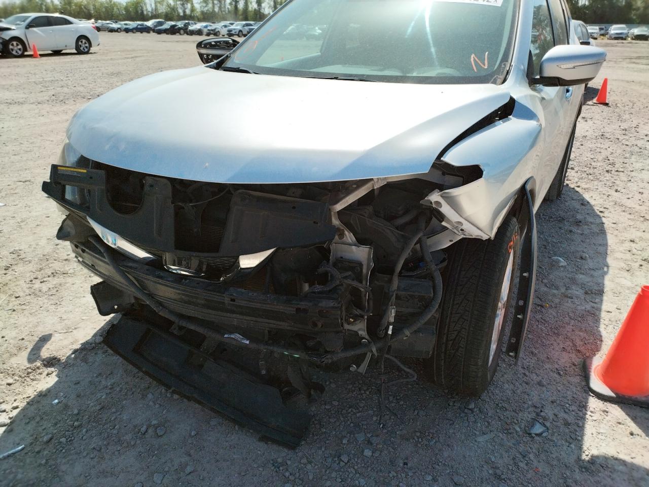Photo 9 from auction – 2014 NISSAN ROGUE S with VIN 5N1AT2MV2EC810406