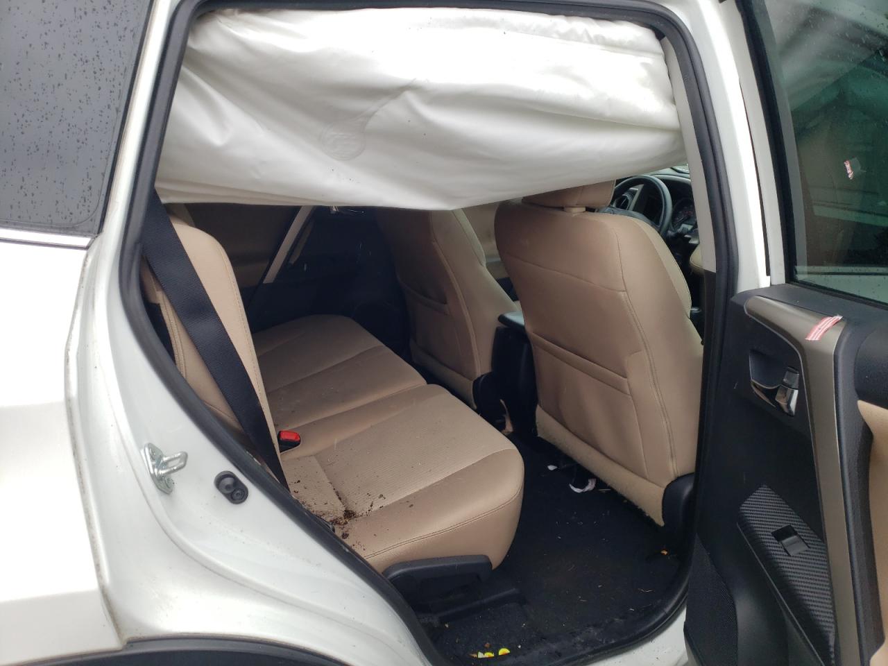 Photo 6 from auction – 2014 TOYOTA RAV4 XLE with VIN 2T3RFREVXEW164843