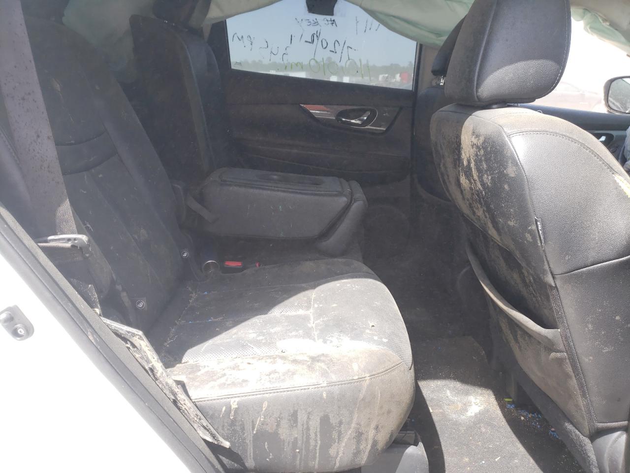 Photo 6 from auction – 2016 NISSAN ROGUE S with VIN 5N1AT2MV1GC762612