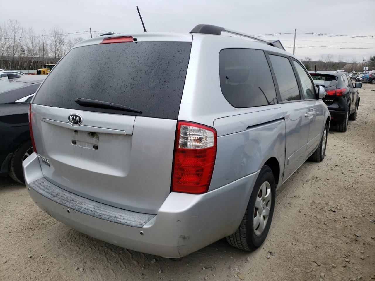 Photo 4 from auction – 2010 KIA SEDONA LX with VIN KNDMG4C33A6329042