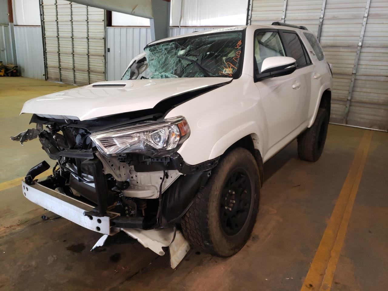 Photo 2 from auction – 2019 TOYOTA 4RUNNER SR with VIN JTEBU5JR7K5700865