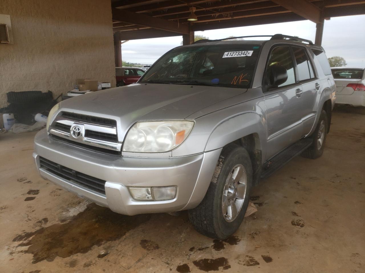 Photo 2 from auction – 2005 TOYOTA 4RUNNER SR with VIN JTEZU14RX58032257