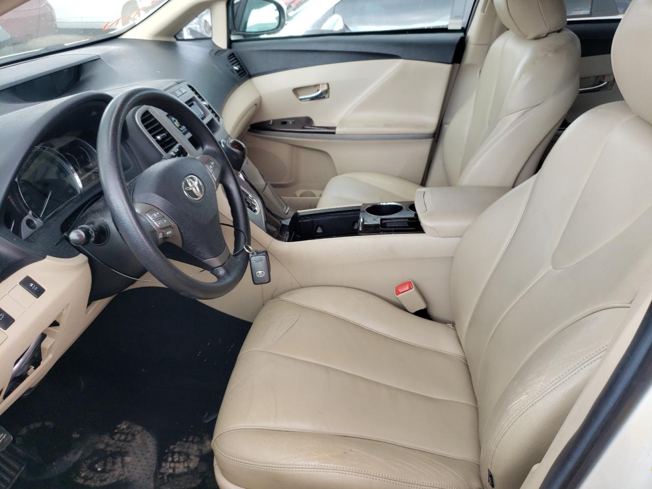 Photo 5 from auction – 2010 TOYOTA VENZA with VIN 4T3ZK3BB7AU033768