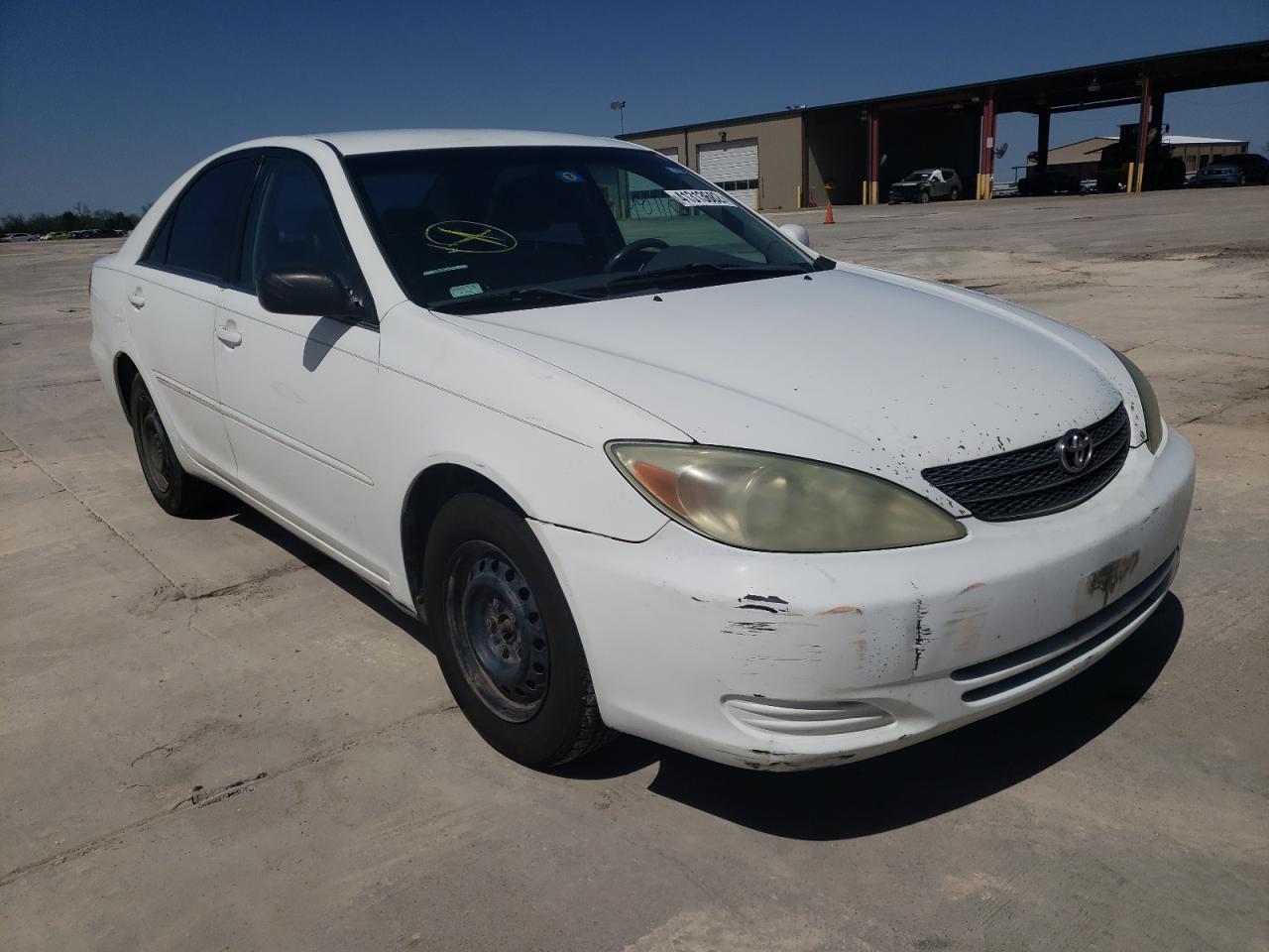 TOYOTA CAMRY LE 2004 with VIN 4T1BE32K54U371515 - Photo from auction