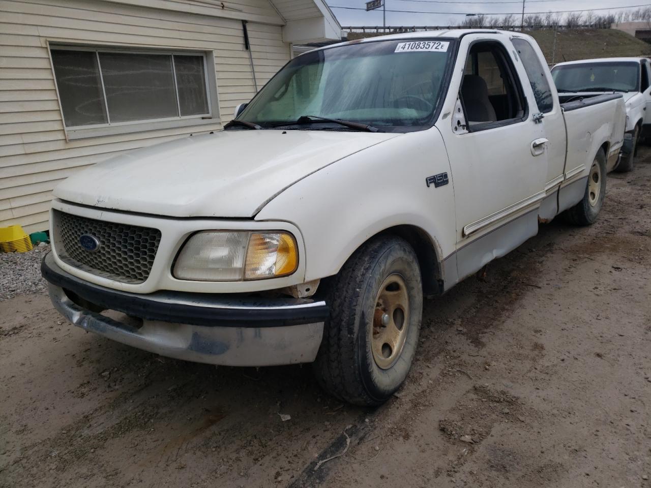 Photo 2 from auction – 1997 FORD F150 with VIN 1FTDX1723VKB38203