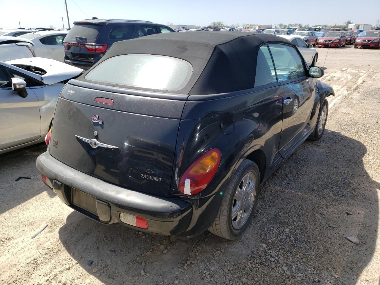 Photo 4 from auction – 2005 CHRYSLER PT CRUISER with VIN 3C3EY55E25T329135